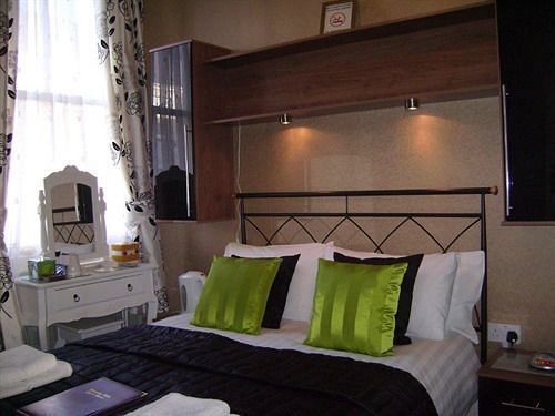 Langdon Villa Guest House Tenby Εξωτερικό φωτογραφία