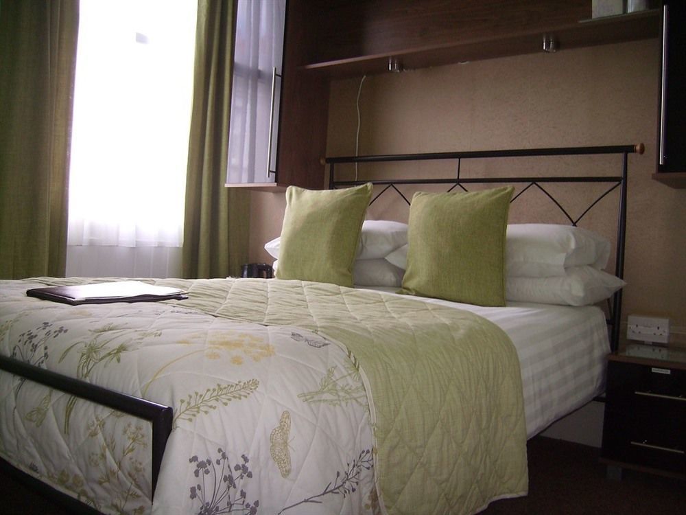Langdon Villa Guest House Tenby Εξωτερικό φωτογραφία
