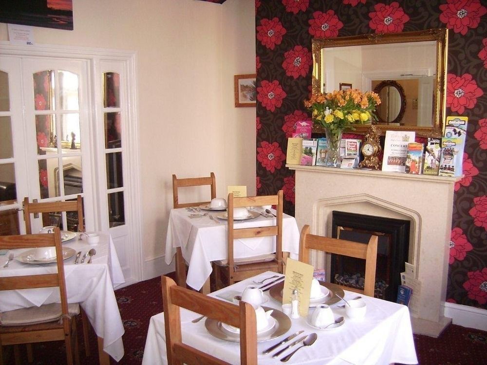 Langdon Villa Guest House Tenby Εξωτερικό φωτογραφία